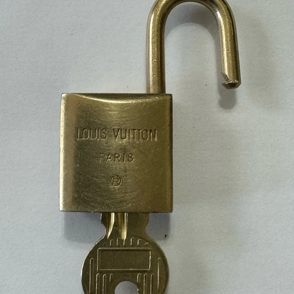 Louis Vuitton Lock & Key #?